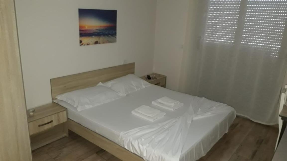 Disy Apartments Vlore Phòng bức ảnh